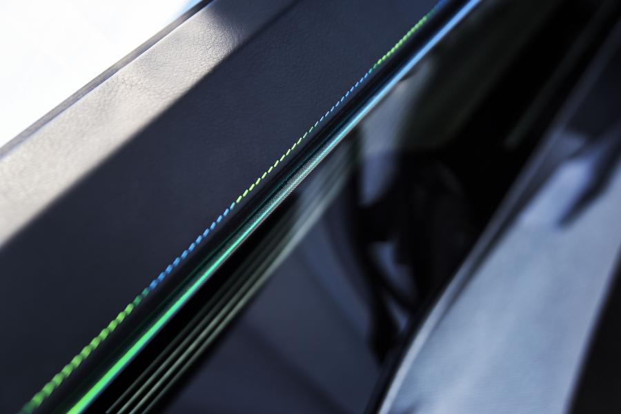 Детали интерьера Peugeot Instinct Concept 2017 года  (фото 53 из 98)